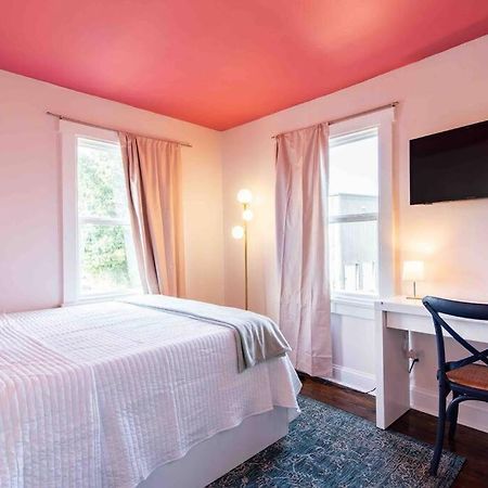 Blush And Bashful Germantown Two Bedroom Apartment Louisville Exterior photo