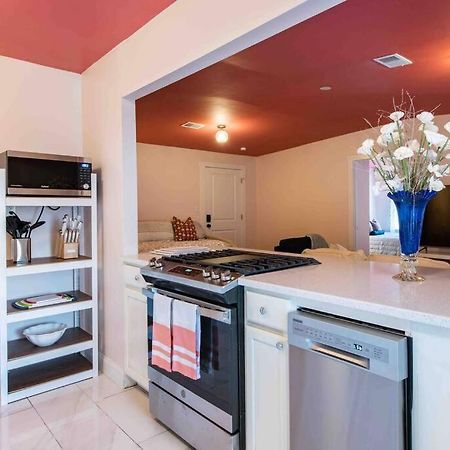 Blush And Bashful Germantown Two Bedroom Apartment Louisville Exterior photo