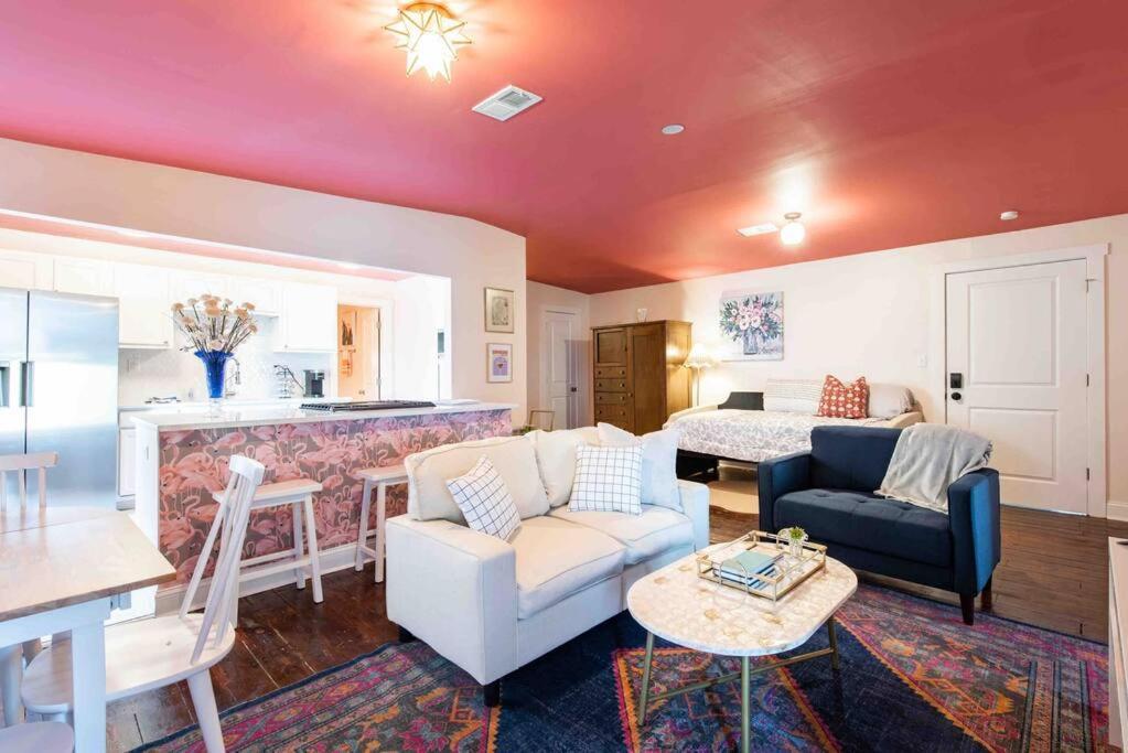 Blush And Bashful Germantown Two Bedroom Apartment Louisville Exterior photo