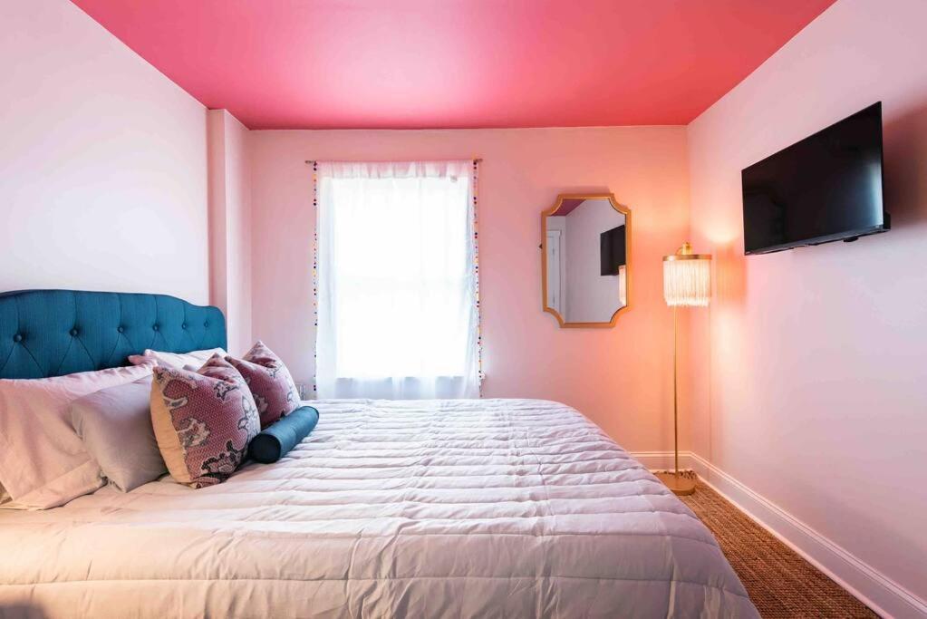 Blush And Bashful Germantown Two Bedroom Apartment Louisville Exterior photo