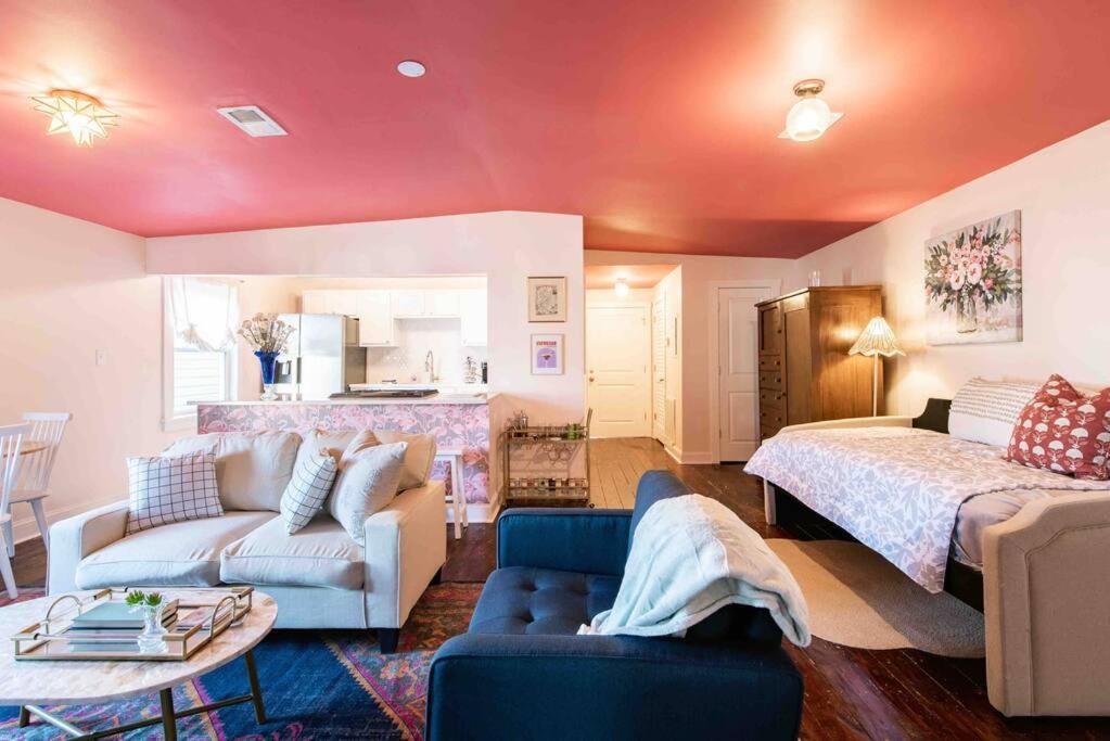 Blush And Bashful Germantown Two Bedroom Apartment Louisville Exterior photo